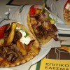 Pita Gyros nagyon finom :)